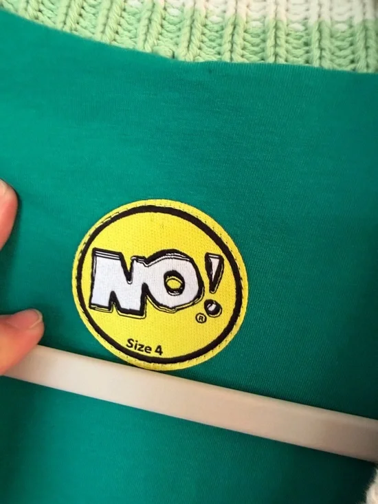 NO! JEANS Gone Golfing Cardigan in Golf Green 4 large - Picture 4 of 7